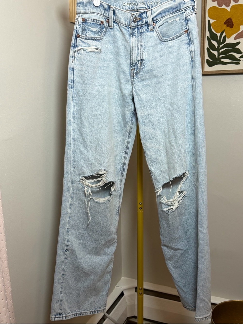 American Eagle AE Distressed Blue Stove Pipe Jeans Size 4L